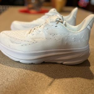 New Hoka Sneakers Womens size 8